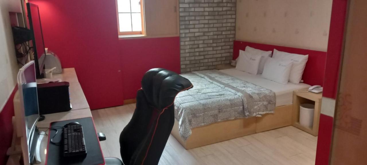Design Motel T Ульсан Екстер'єр фото